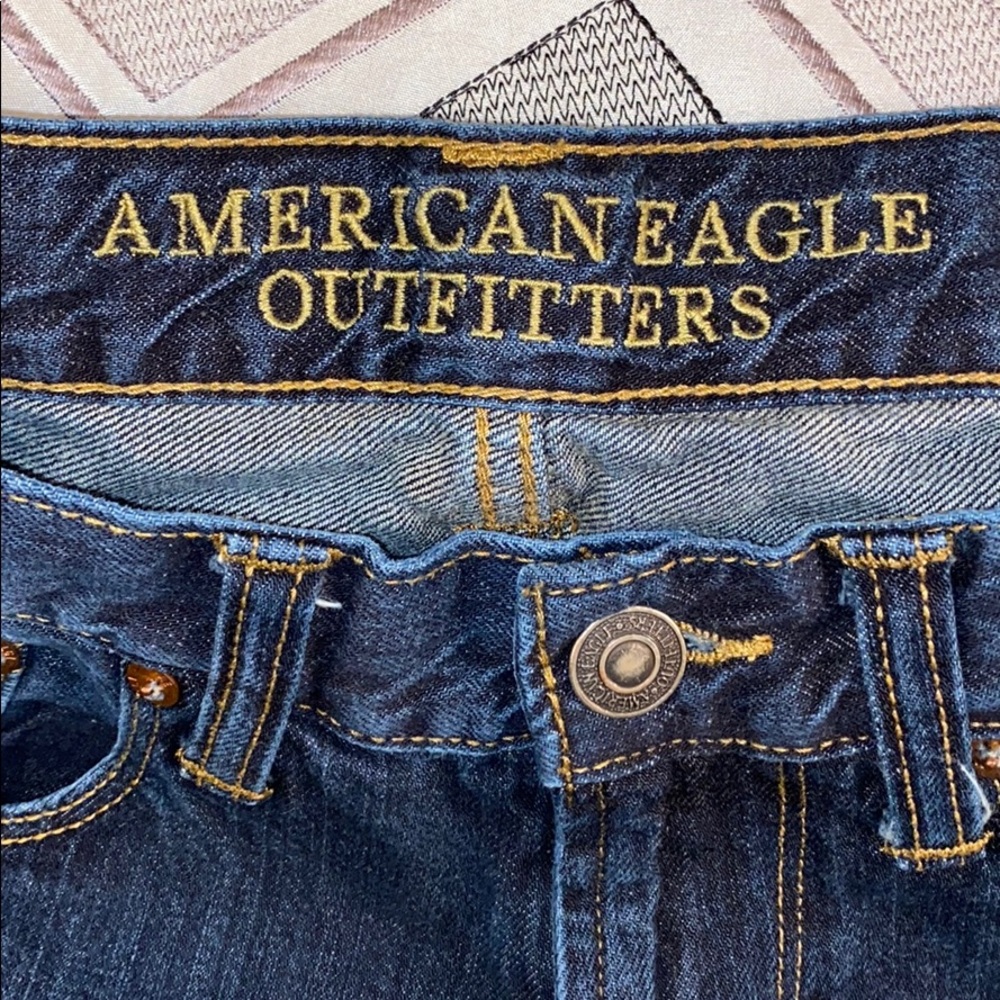 American Eagle men’s jeans